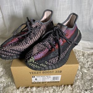 Yeezy Boost 350 v2 Yecheil size 6 Reflective Laces